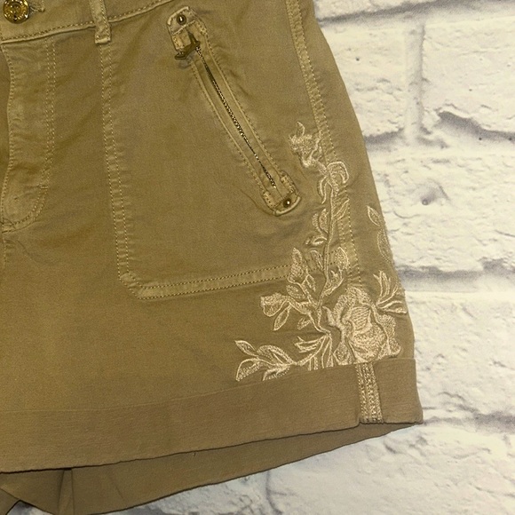 White House Black Market Pret A Play Embroidered Tan Shorts - Picture 2 of 7